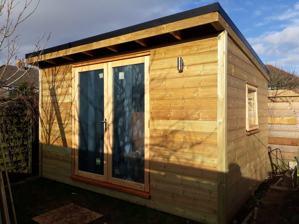 Large garden room